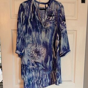 Chico's Blue & Navy Floral Ikat Tunic